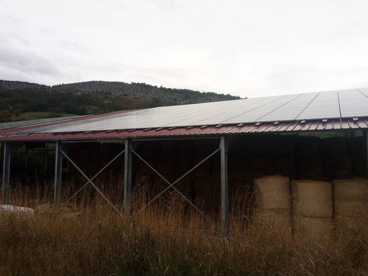 découvrez les avantages des hangars photovoltaïques et lisez des témoignages inspirants d'utilisateurs qui ont transformé leur espace en une source d'énergie durable. apprenez comment ces structures innovantes contribuent à la transition énergétique tout en optimisant les coûts.