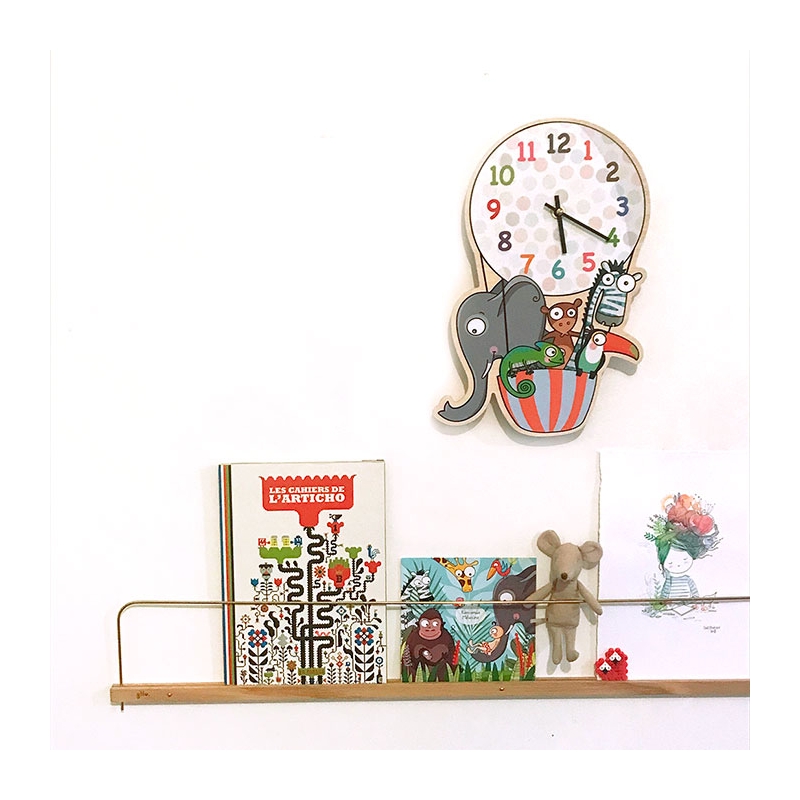 découvrez notre horloge ballon, un accessoire unique et ludique qui allie fonctionnalité et design original. parfaite pour décorer votre espace tout en vous fournissant l'heure avec style. idéale pour les amateurs de décoration moderne et les cadeaux originaux.