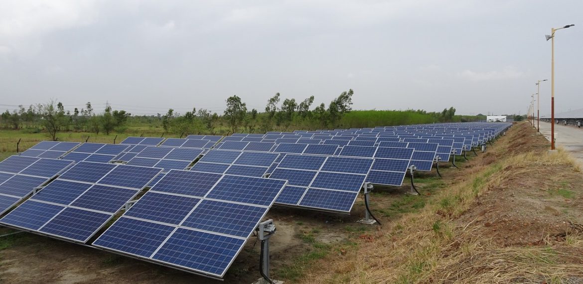découvrez notre sélection d'images de panneaux solaires, illustrant les dernières innovations en matière d'énergie renouvelable. explorez des visuels inspirants qui mettent en avant l'esthétique et l'efficacité des systèmes solaires dans divers environnements.