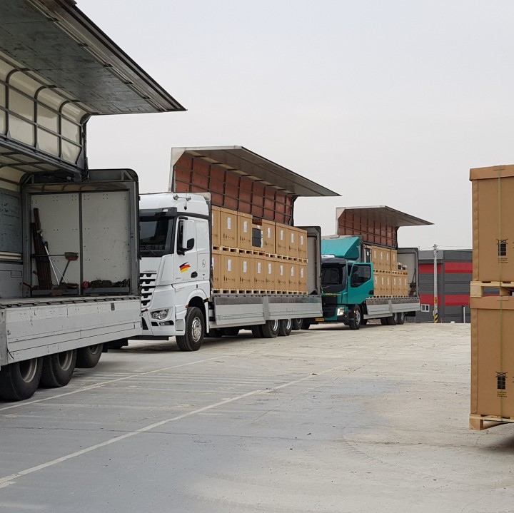 découvrez notre expertise en tant qu'importateur de panneaux photovoltaïques. nous vous proposons des solutions sur mesure pour optimiser votre transition énergétique tout en bénéficiant de produits de haute qualité et d'un service client réactif.