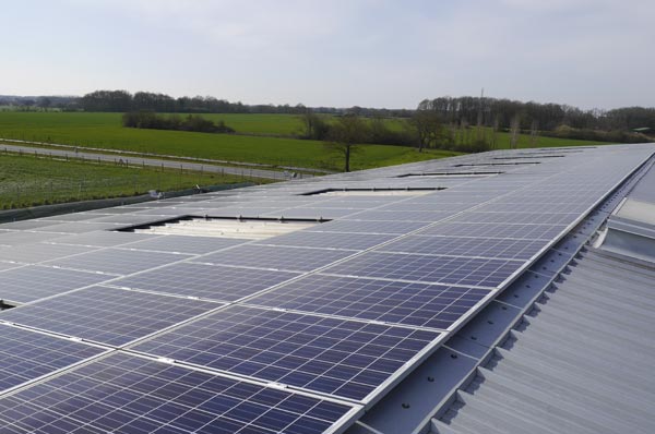 découvrez notre service d'installateur photovoltaïque en vendée, spécialisé dans l'installation de panneaux solaires de qualité. profitez d'énergies renouvelables pour réduire vos factures d'électricité et contribuer à la protection de l'environnement. contactez-nous pour un devis personnalisé et des conseils adaptés à vos besoins.