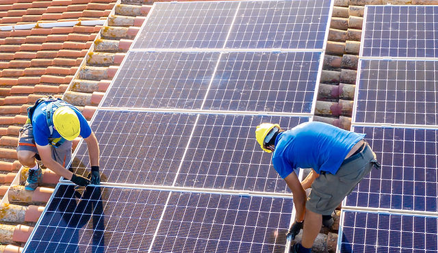 découvrez notre service d'installateur photovoltaïque, spécialisé dans l'installation de panneaux solaires pour optimiser votre consommation d'énergie. profitez d'une énergie renouvelable, réduisez vos factures et contribuez à un avenir durable grâce à des solutions personnalisées et efficaces.