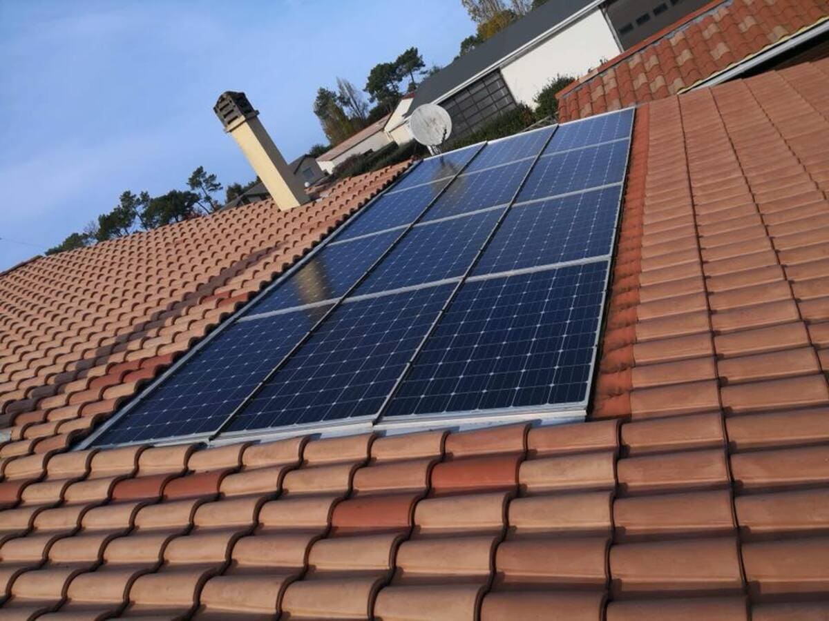 découvrez nos services d'installation de panneaux photovoltaïques dans les landes. profitez d'une énergie renouvelable, économisez sur vos factures d'électricité et contribuez à la protection de l'environnement grâce à nos solutions adaptées à vos besoins.