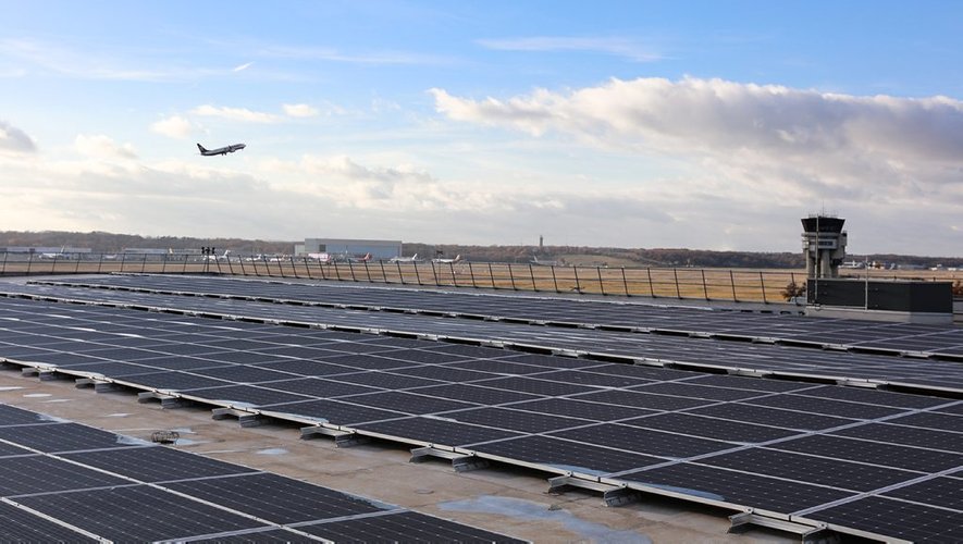 découvrez les services d'un installateur photovoltaïque à toulouse pour une solution énergétique durable et économique. profitez de l'expertise locale pour l'installation de panneaux solaires et participez à la transition énergétique tout en réduisant vos factures d'électricité.