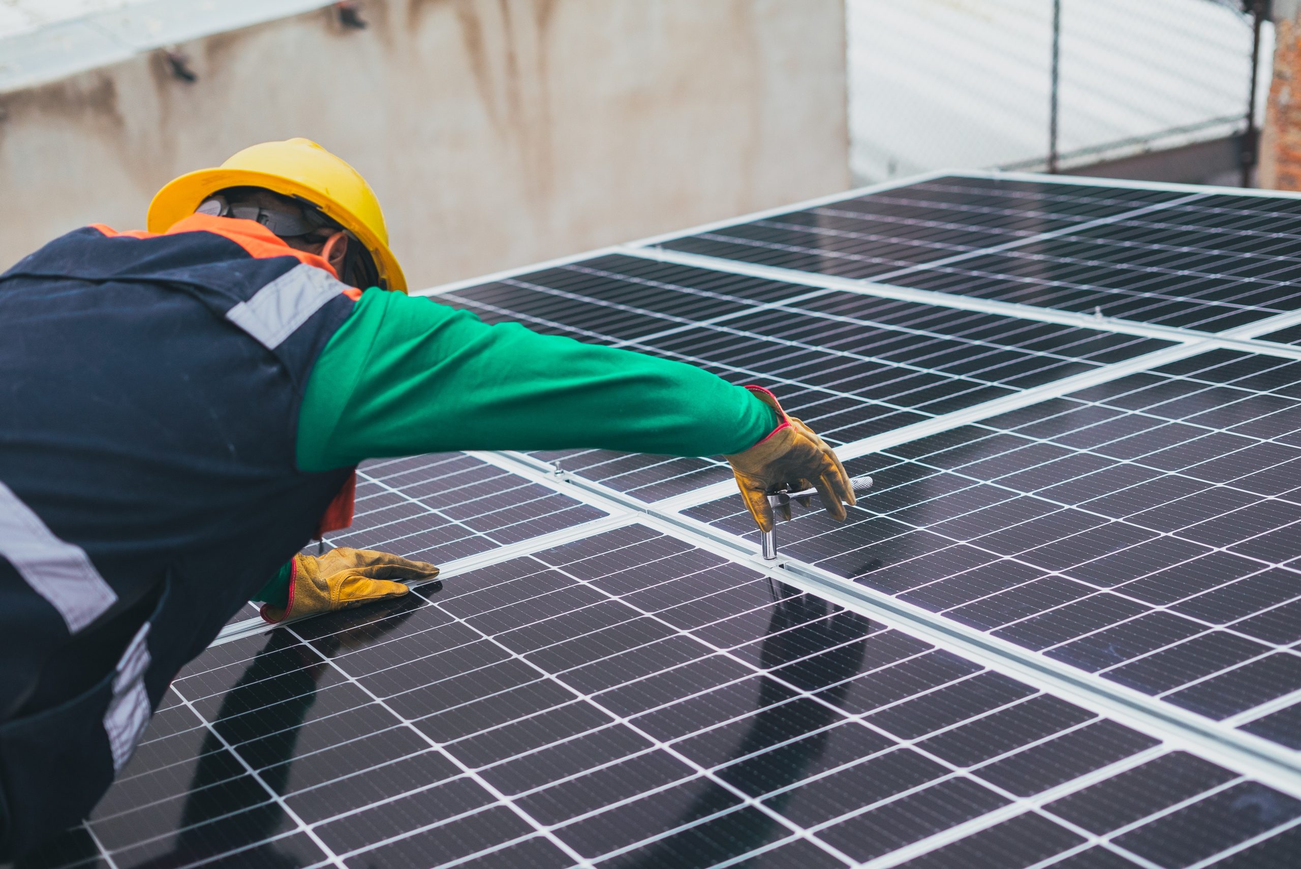 découvrez nos services d'installation de panneaux photovoltaïques dans le rhône. profitez d'une énergie renouvelable et réduisez vos factures d'électricité grâce à des experts qualifiés. contactez-nous pour un devis personnalisé.