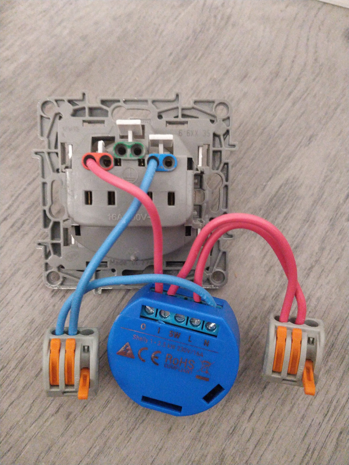 découvrez comment installer facilement vos dispositifs shelly avec notre guide étape par étape. optimisez votre maison connectée et profitez d'un contrôle intelligent de votre environnement grâce à nos conseils pratiques.