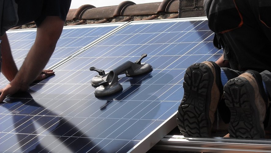 découvrez notre article sur le jugement photovoltaïque, qui explore les aspects juridiques et les décisions de justice concernant les installations solaires. informez-vous sur les impacts légaux et les enjeux liés à l'énergie renouvelable.