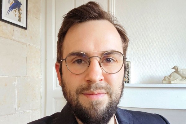 découvrez les enjeux juridiques du secteur photovoltaïque en france. cette ressource vous guide à travers les réglementations, les contrats et les droits liés à l'énergie solaire, afin de sécuriser vos projets tout en respectant la législation en vigueur.