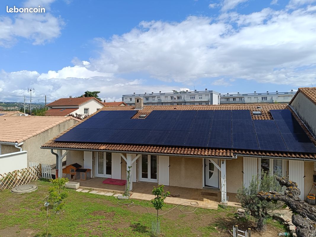 découvrez notre kit 9 kw, la solution idéale pour vos besoins énergétiques. performant et fiable, ce kit est conçu pour optimiser votre consommation tout en garantissant une efficacité maximale. parfait pour les installations domestiques et professionnelles, il s'intègre aisément à votre système actuel.