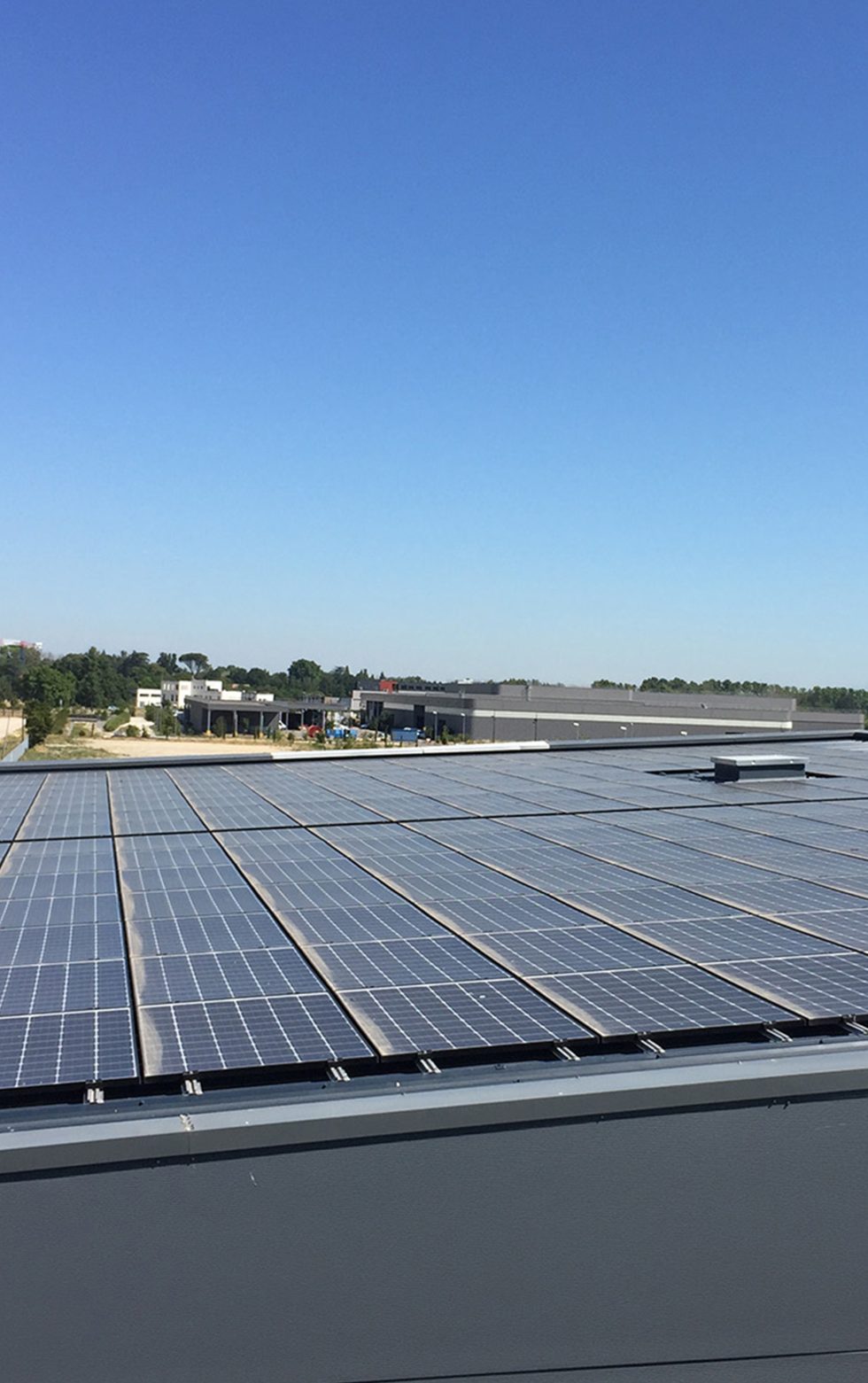 découvrez les avis sur la location de toitures pour l'installation de panneaux photovoltaïques. informez-vous sur les avantages, les retours d'expérience des utilisateurs et les meilleures pratiques pour rentabiliser votre projet solaire.