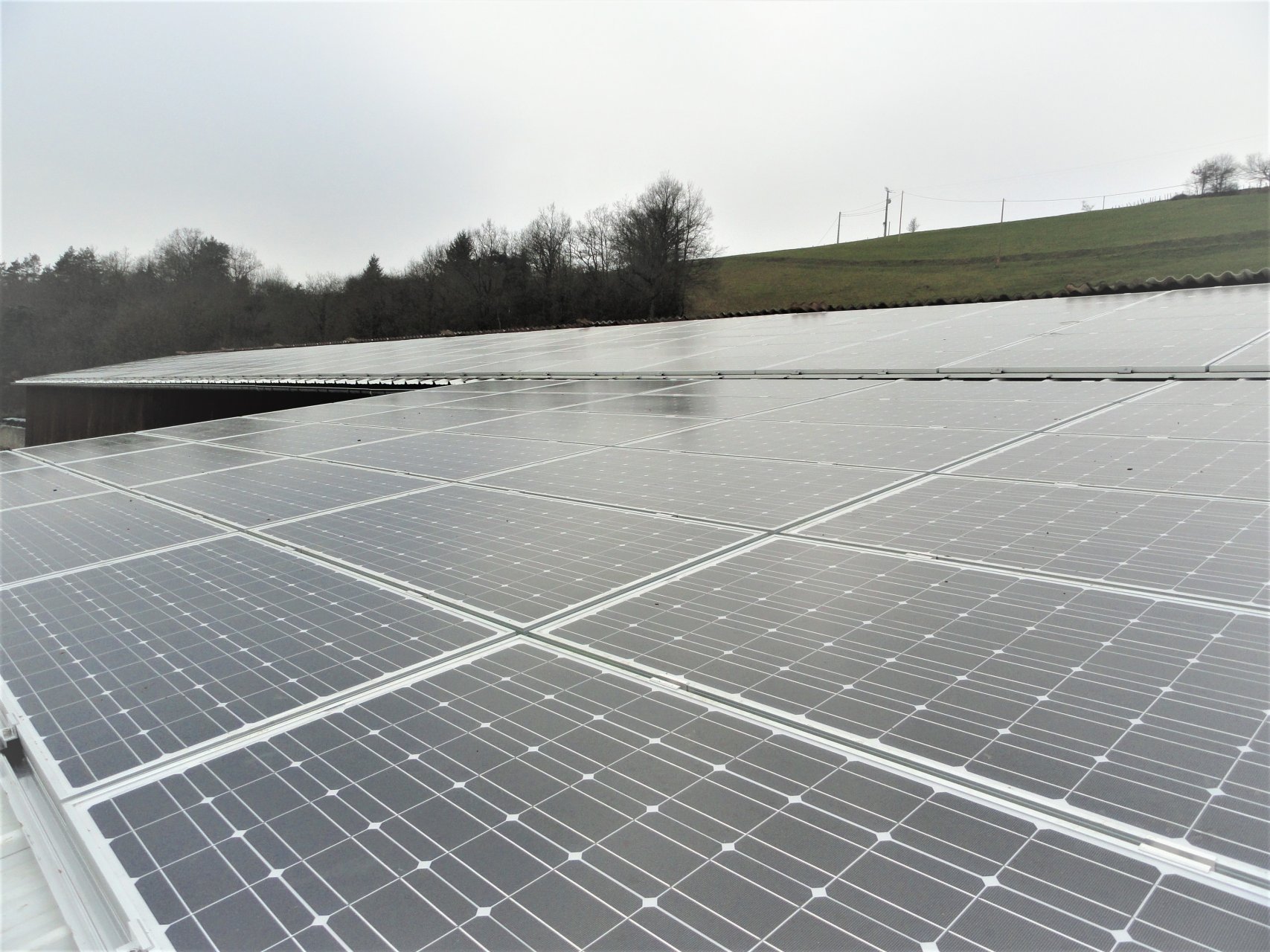 découvrez nos services de maintenance photovoltaïque à la rochelle, garantissant le bon fonctionnement et l'optimisation de vos installations solaires. profitez d'une expertise locale pour une performance maximale et une durabilité de vos panneaux solaires.