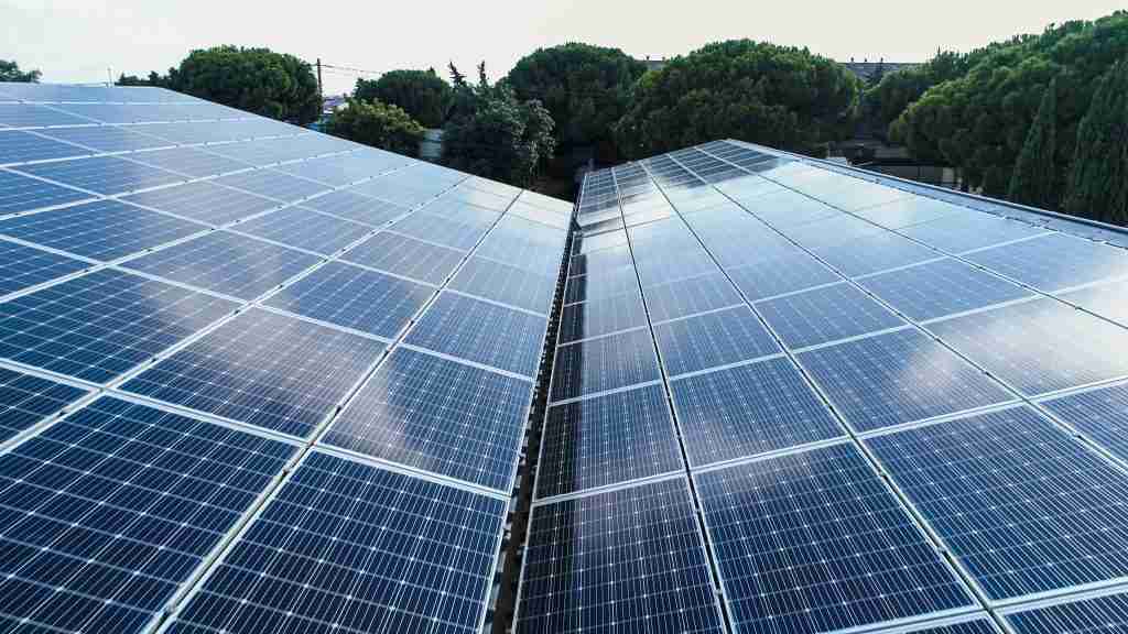 découvrez les meilleures marques de panneaux solaires pour répondre à vos besoins énergétiques. profitez d'une énergie renouvelable, durable et économique grâce à notre sélection des leaders du marché. faites le choix de l'efficacité et de la qualité pour un avenir plus vert.