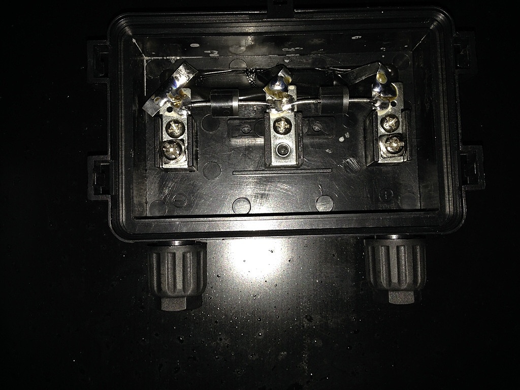 apprenez à monter facilement une diode solaire pour optimiser le rendement de votre installation photovoltaïque. ce guide pratique vous accompagne étape par étape dans le processus de montage, garantissant une meilleure protection et longévité de vos panneaux solaires.