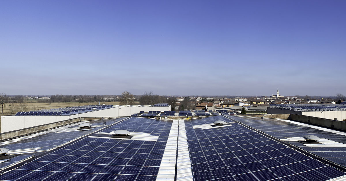 découvrez notre offre photovoltaïque, conçue pour vous aider à produire votre propre électricité tout en réduisant votre empreinte carbonée. bénéficiez de solutions personnalisées, d'installations de qualité et d'économies sur vos factures d'énergie. investissez dans un avenir durable avec nos panneaux solaires performants.