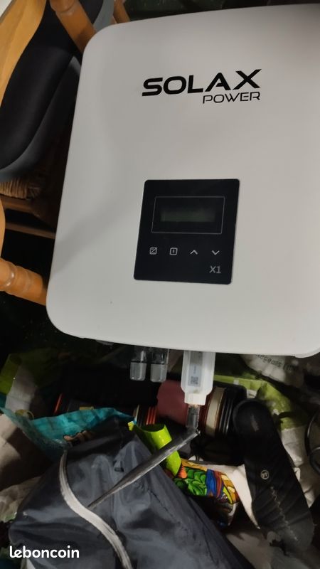 découvrez l'ondulateur solax, l'innovation pour optimiser votre système énergétique. profitez d'une gestion efficace de l'énergie solaire avec des performances de pointe et une fiabilité inégalée.