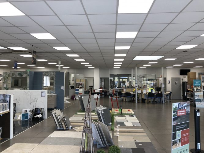 découvrez comment optimiser l'éclairage de vos espaces pour améliorer le confort et réduire la consommation énergétique. nos conseils pratiques vous aideront à choisir les bonnes lampes et à créer une ambiance agréable tout en faisant des économies.