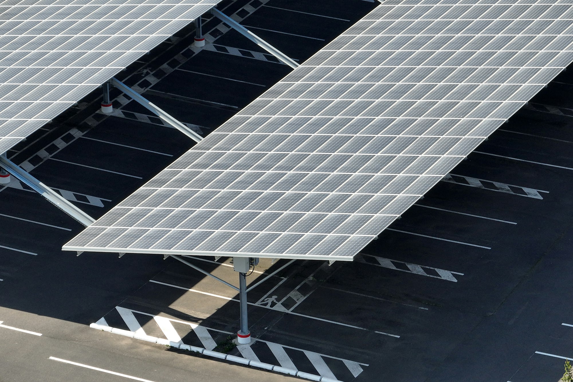 découvrez comment maximiser l'efficacité de vos panneaux solaires grâce à des techniques d'optimisation photovoltaïque. améliorez votre production d'énergie renouvelable et réduisez vos factures d'électricité avec nos conseils et solutions innovants.
