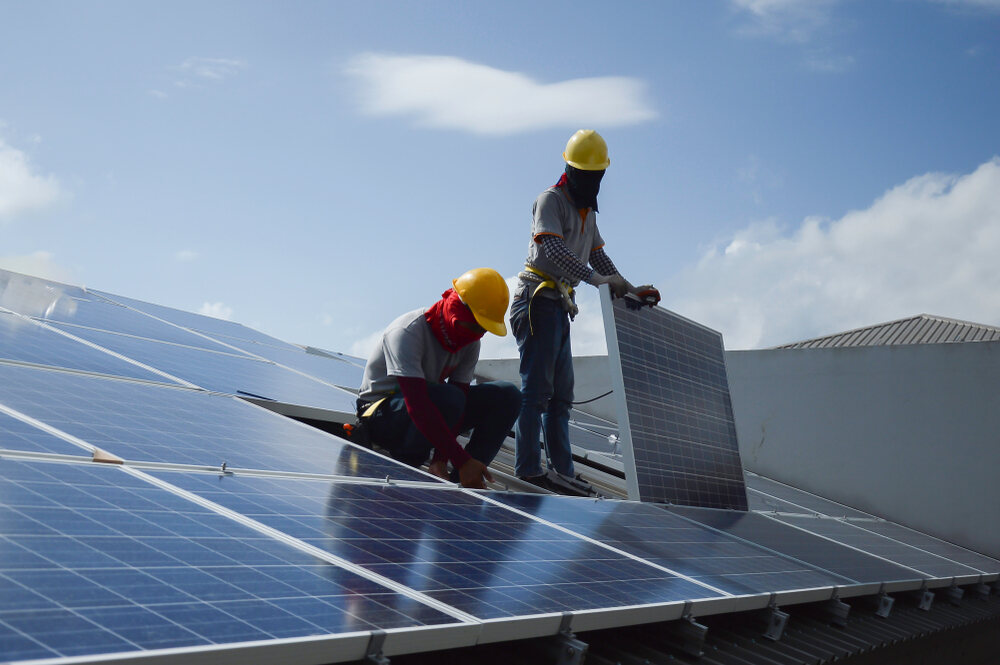 découvrez comment optimiser l'énergie solaire pour bénéficier d'une consommation électrique réduite, améliorer votre rendement énergétique et contribuer à un avenir plus durable grâce à nos conseils pratiques et astuces innovantes.