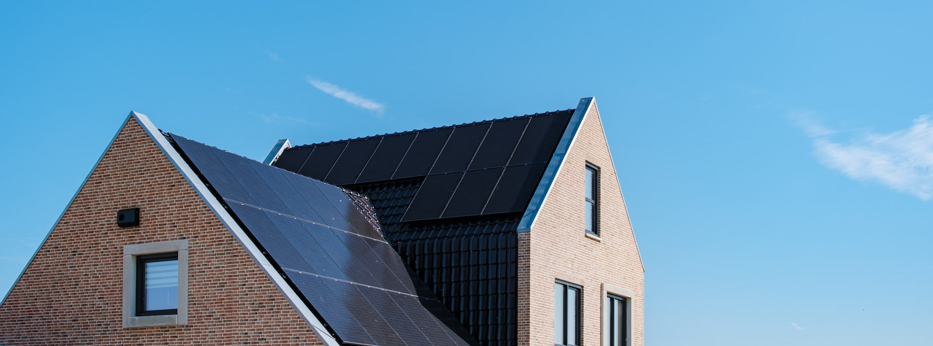 découvrez oscaro solaire, votre expert en énergie solaire. profitez d'une large gamme de panneaux solaires et de solutions énergétiques durables pour réduire vos factures d'électricité et contribuer à la protection de l'environnement. transformez votre maison en un espace éco-responsable dès aujourd'hui !