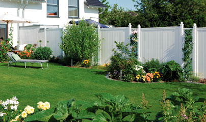 découvrez nos palissades en panneaux photovoltaïques (pv) alliant esthétique et performance. parfaites pour délimiter votre espace tout en produisant de l'énergie renouvelable, nos palissades pv sont une solution innovante et écologique.