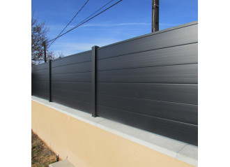 découvrez notre sélection de palissades photovoltaïques (pv) alliant esthétique et performance énergétique. idéales pour protéger votre espace tout en produisant de l'électricité, nos palissades pv s'intègrent parfaitement dans votre environnement. optez pour une solution écologique et design!