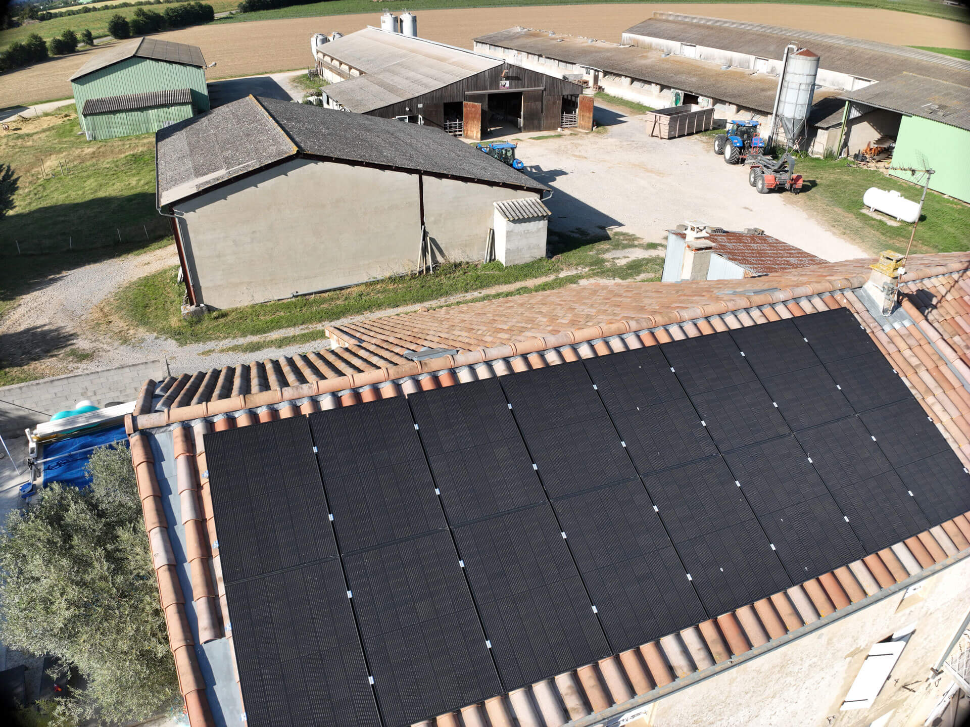 découvrez notre panneau solaire de 6 kwc, idéal pour optimiser votre production d'énergie renouvelable. efficacité, durabilité et performance au rendez-vous pour répondre à vos besoins énergétiques tout en respectant l'environnement.