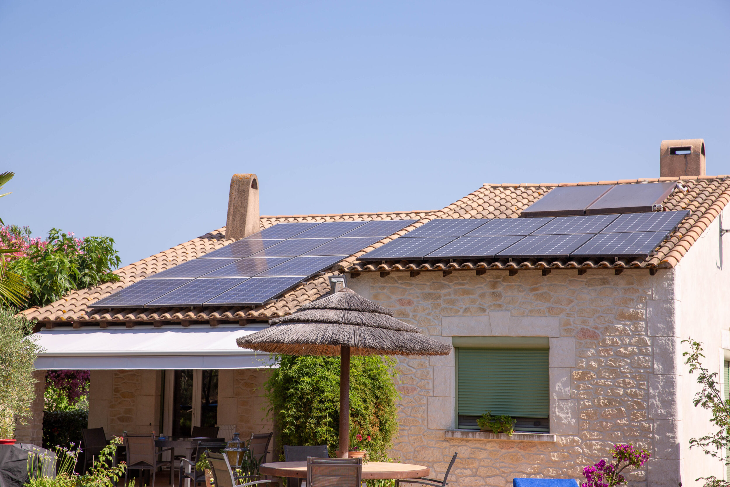 découvrez comment obtenir un panneau photovoltaïque gratuit grâce à nos conseils et astuces. profitez de l'énergie solaire sans frais et réduisez vos factures d'électricité tout en contribuant à un avenir durable.