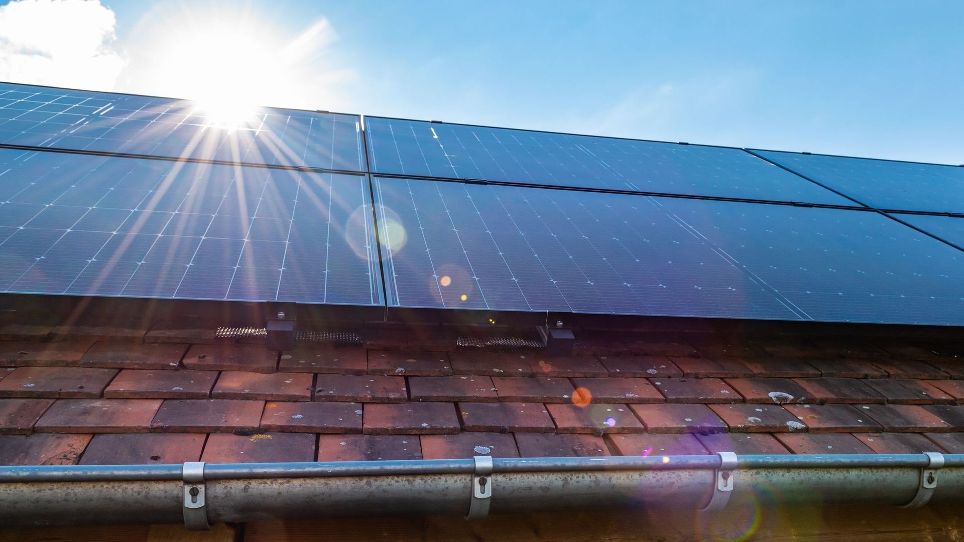 découvrez les avantages des panneaux photovoltaïques en wallonie pour optimiser votre consommation d'énergie et réduire votre empreinte carbone. informez-vous sur les subventions, l'installation et les performances des systèmes solaires dans cette région.