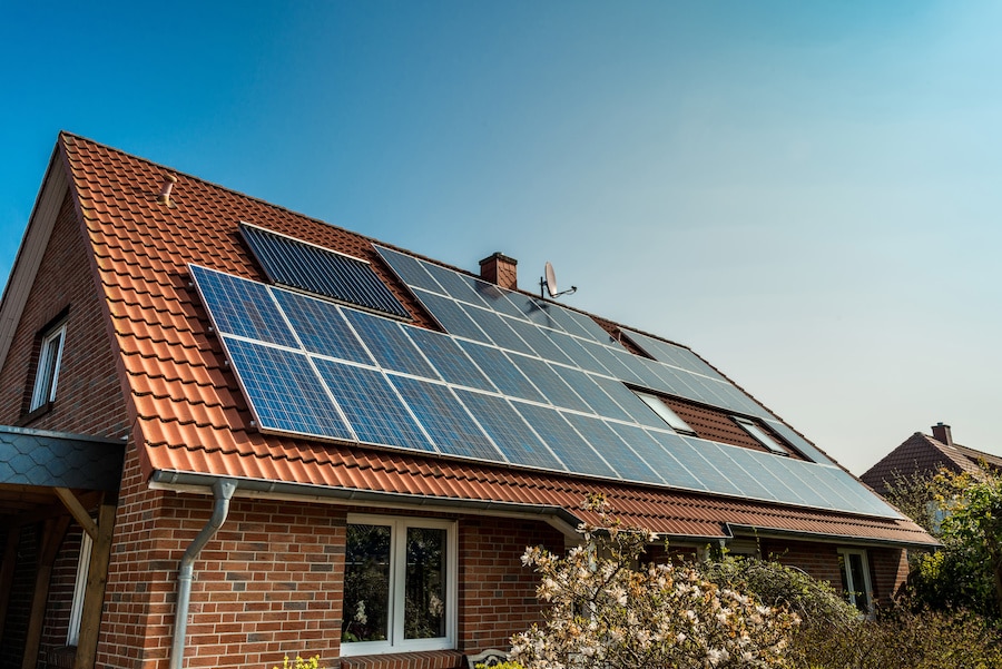 découvrez les prix des panneaux solaires en 2025 et comment investir dans l'énergie solaire de manière rentable. informez-vous sur les dernières tendances et technologies pour bénéficier d'une énergie propre et économique.