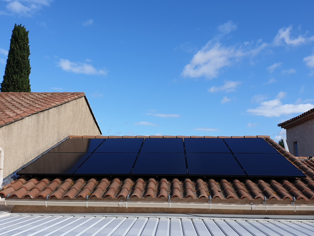 découvrez notre panneau solaire 3 kwc, idéal pour maximiser votre production d'énergie renouvelable. profitez d'une solution performante et économique pour réduire votre facture d'électricité tout en préservant l'environnement.