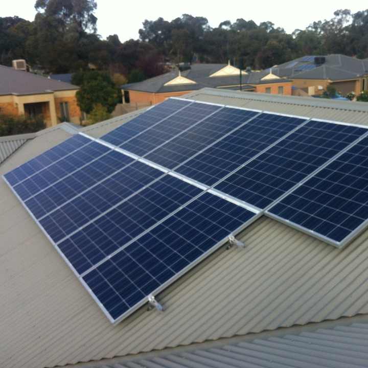 découvrez notre panneau solaire de 9 kw, une solution optimale pour produire une énergie renouvelable et réduire vos factures d'électricité. performant et écologique, il contribuera à un mode de vie durable tout en augmentant la valeur de votre propriété. optez pour l'avenir de l'énergie verte avec notre technologie de pointe.