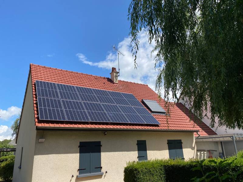 découvrez les avantages des panneaux solaires en auvergne ! optez pour une énergie renouvelable et économique, adaptée à votre région. profitez d'un ensoleillement optimal pour réduire vos factures d'électricité tout en préservant l'environnement.