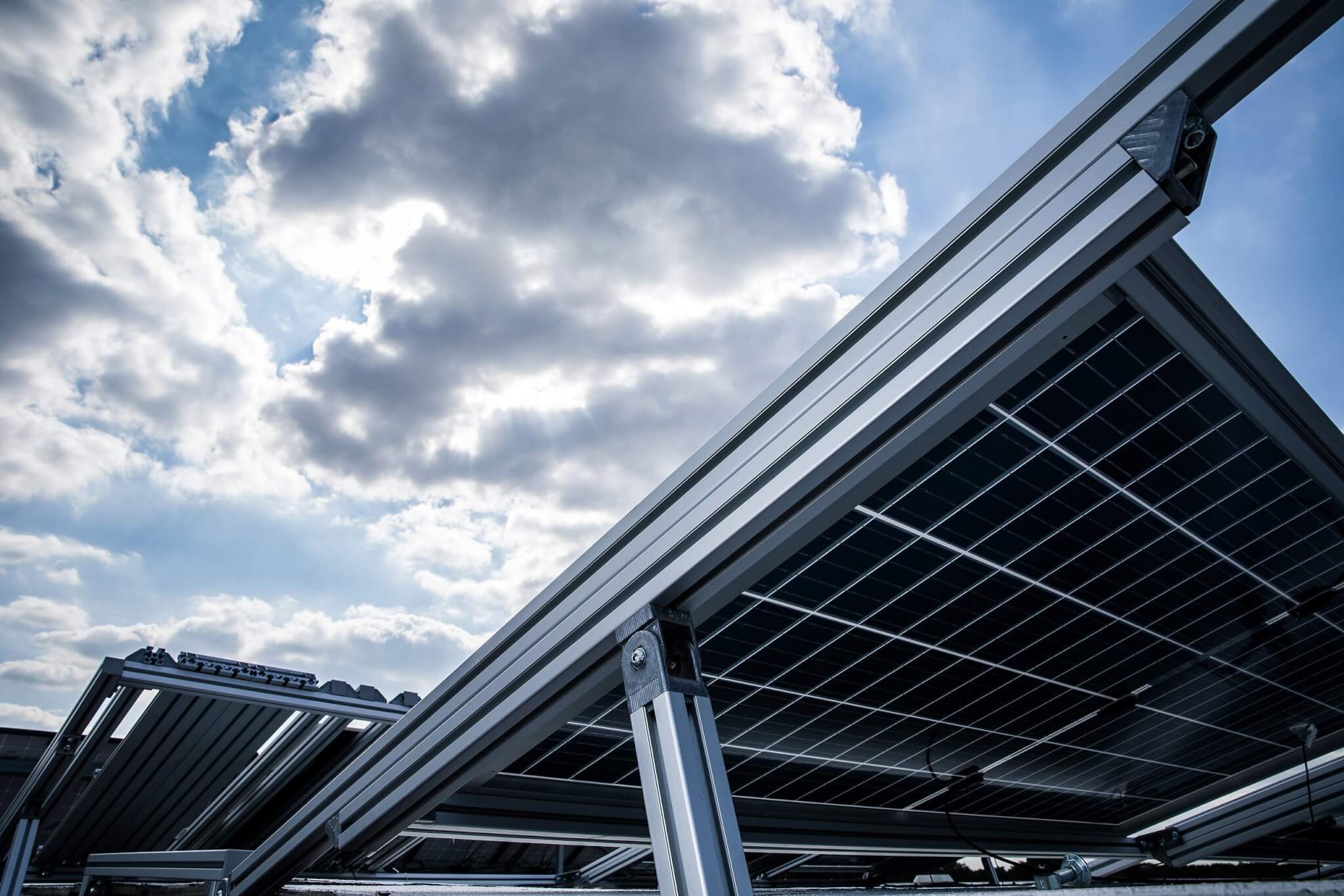 découvrez les meilleures solutions de panneaux solaires à lyon pour réduire vos factures d'énergie et contribuer à la protection de l'environnement. profitez d'une installation professionnelle et des avantages du solaire dès aujourd'hui.