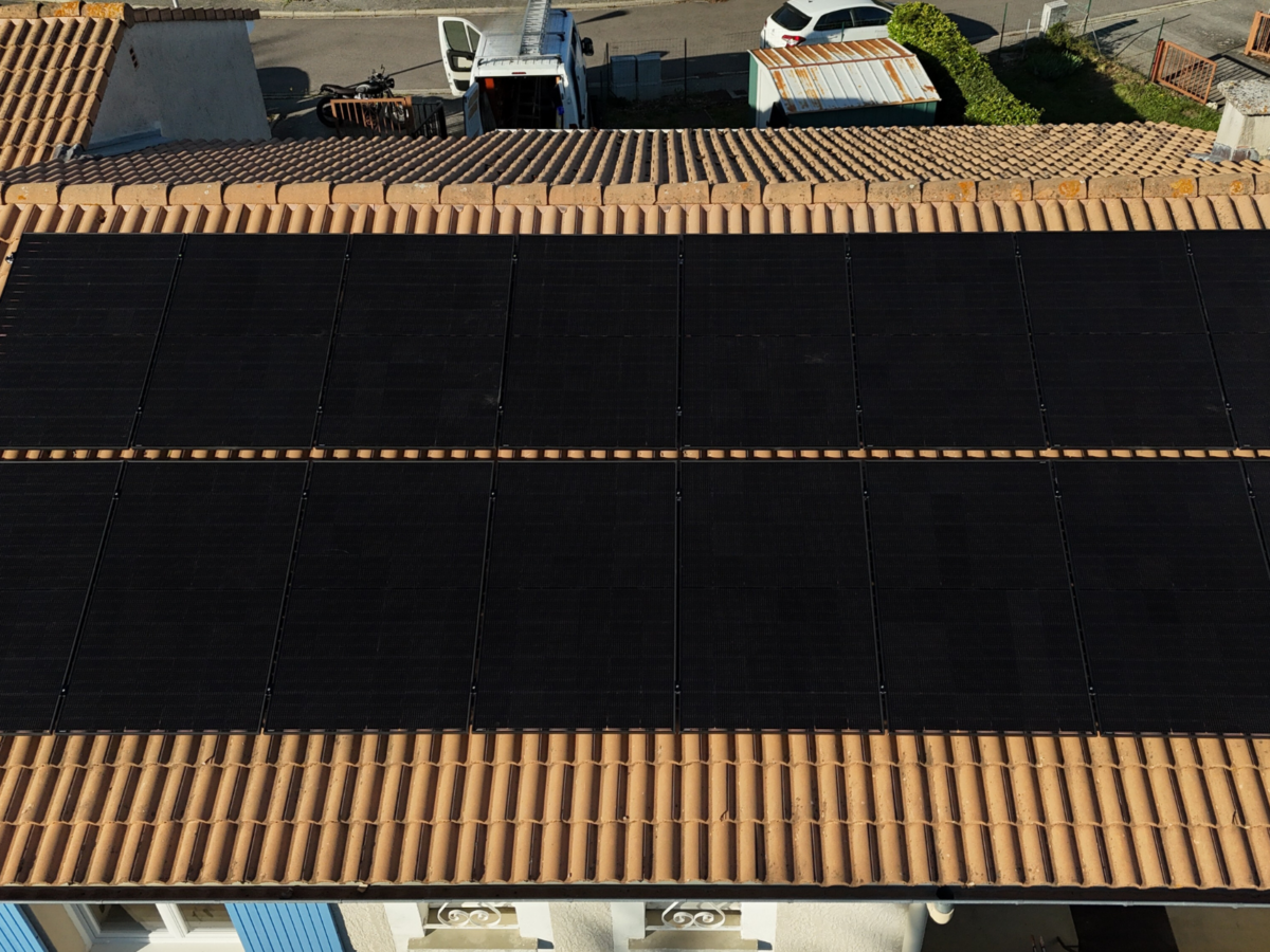découvrez les panneaux solaires otovo, une solution innovante et durable pour produire votre propre énergie. optimisez votre consommation et réduisez votre empreinte carbone grâce à des technologies de pointe et un accompagnement personnalisé pour votre projet solaire.