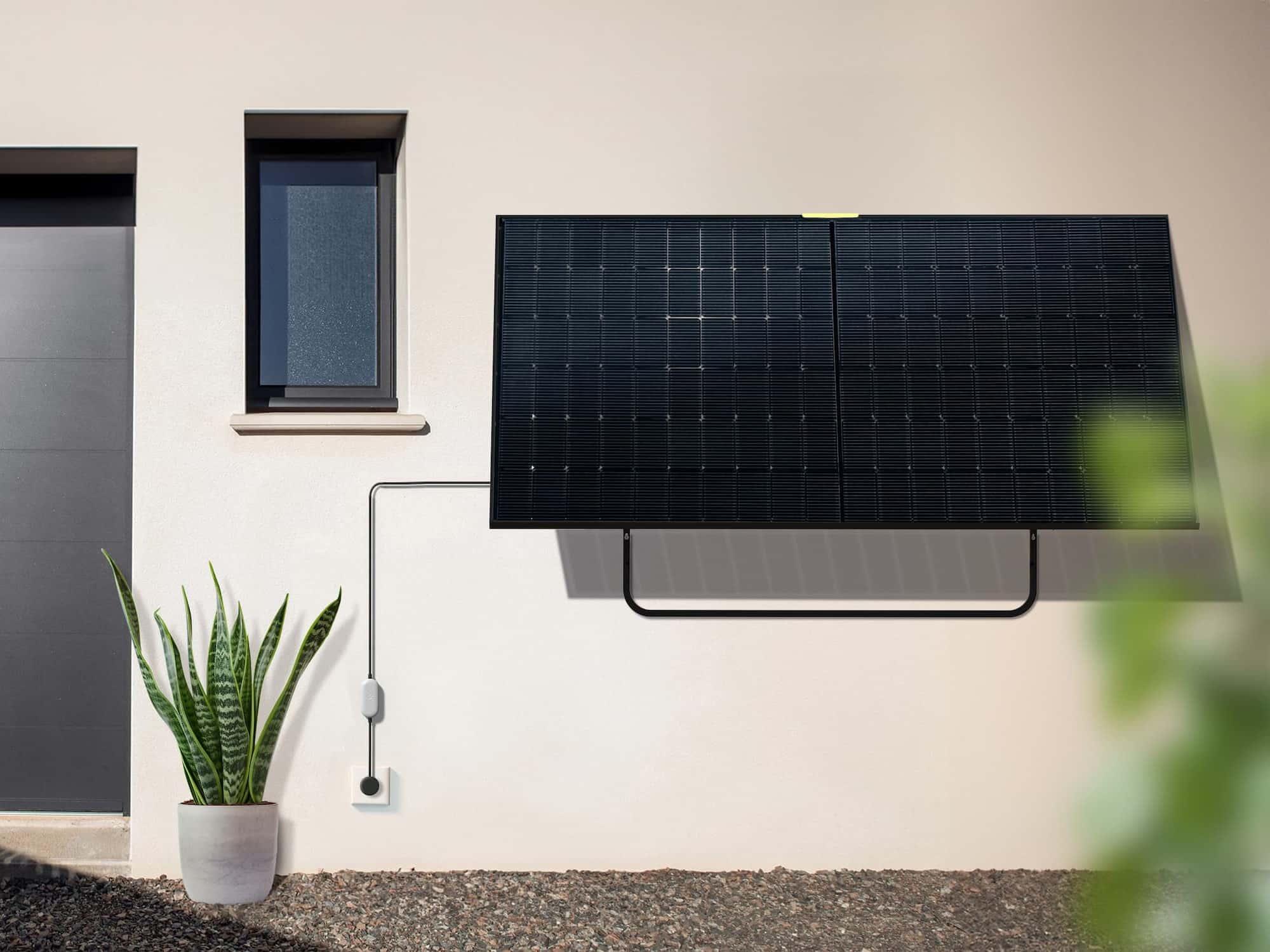 découvrez notre avis sur les panneaux solaires plug and play : une solution simple et efficace pour produire votre propre électricité. idéaux pour les particuliers, ces panneaux offrent une installation rapide et sans tracas. lisez notre article pour savoir si ces kits solaires sont fait pour vous!