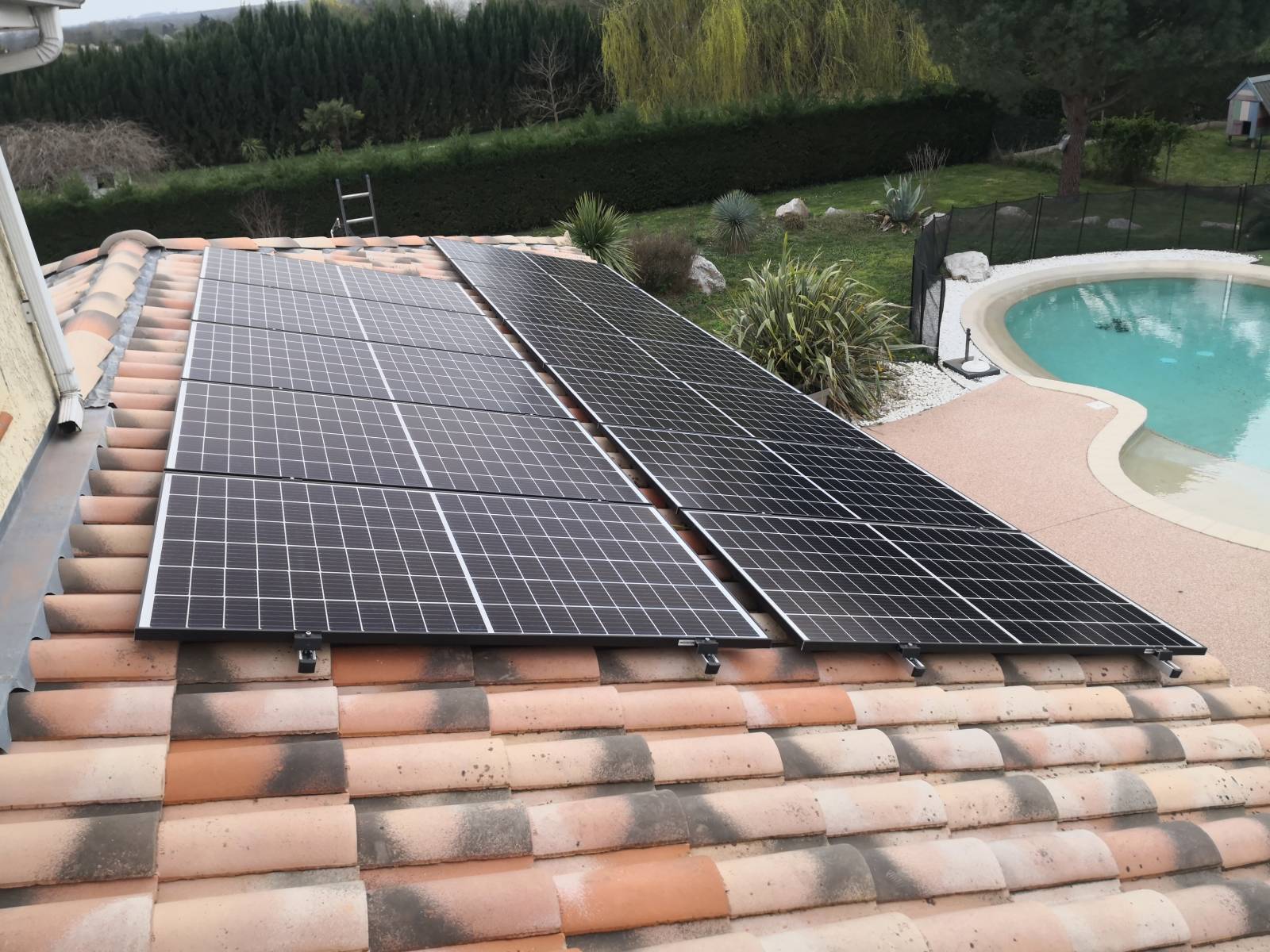 découvrez les meilleures solutions de panneaux solaires à toulouse pour optimiser votre consommation d'énergie et réduire votre empreinte carbone. profitez d'installations de qualité, d'avis d'experts et bénéficiez des aides financières disponibles. passez à l'énergie solaire dès aujourd'hui !