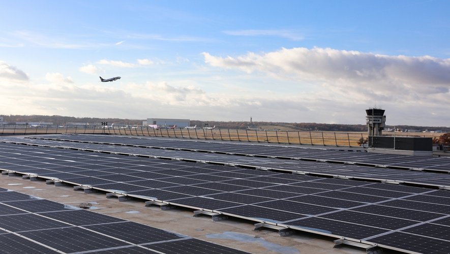 découvrez les meilleures solutions de panneaux solaires à toulouse pour réduire votre consommation d'énergie et participer à la transition écologique. profitez d'une installation professionnelle et d'avantages fiscaux pour optimiser votre investissement.