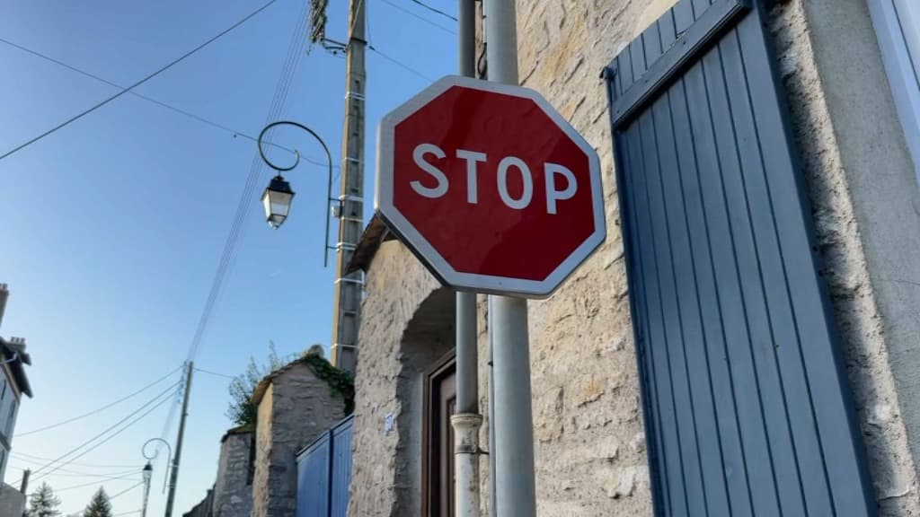 découvrez nos panneaux à la rochelle : solutions innovantes et esthétiques pour vos projets d'affichage et de signalétique. optez pour la qualité et le design!