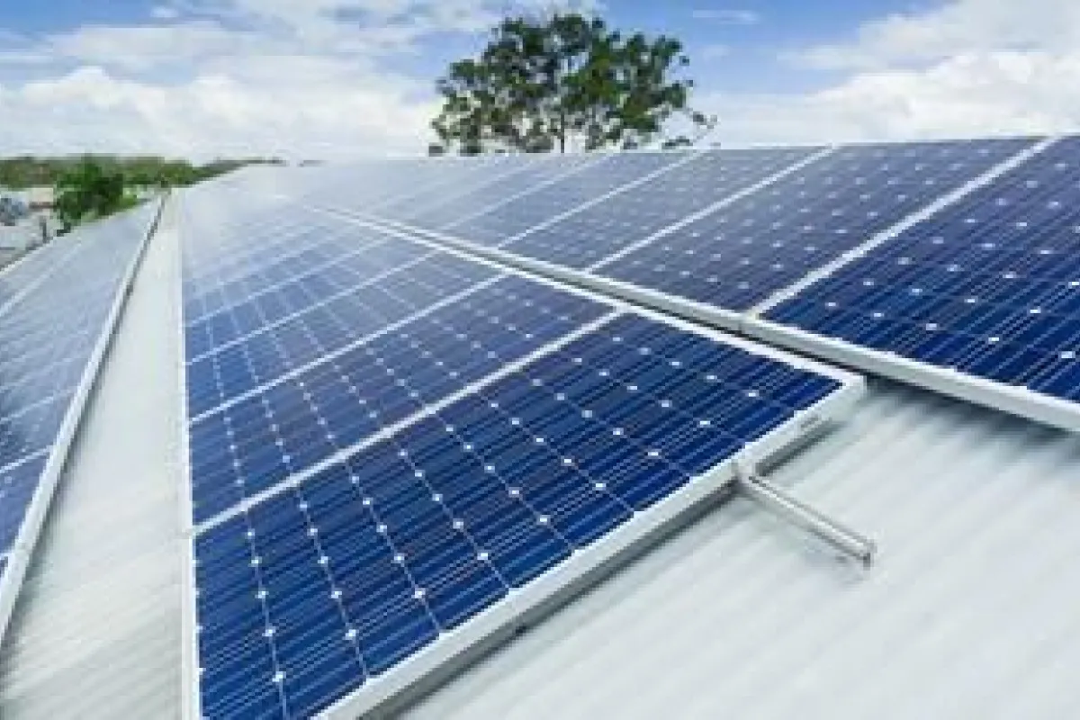 découvrez les avantages des panneaux photovoltaïques pour produire de l'énergie renouvelable à domicile. apprenez comment ils fonctionnent, leur efficacité et leur impact positif sur l'environnement.