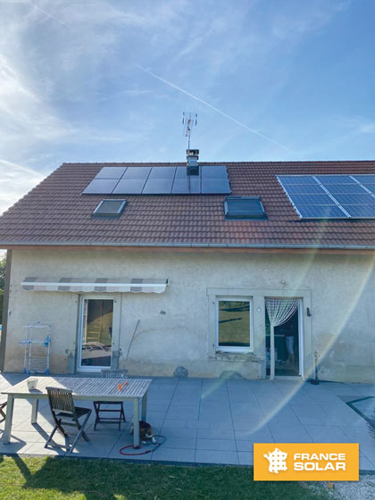 découvrez notre avis complet sur les panneaux photovoltaïques : performance, avantages, inconvénients et conseils d'achat pour optimiser votre investissement en énergie solaire.