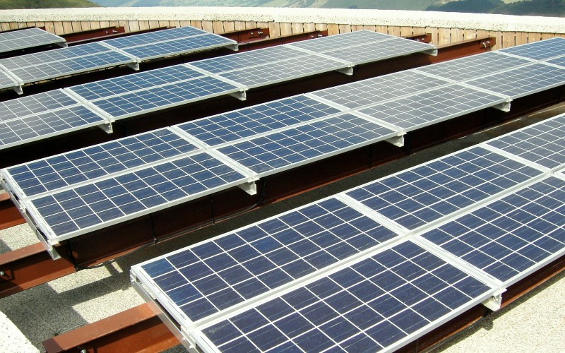 découvrez les panneaux photovoltaïques proposés par edf, une solution écologique et économique pour produire votre propre électricité. optimisez vos factures d'énergie tout en contribuant à la transition énergétique grâce à des technologies de pointe et un accompagnement personnalisé.