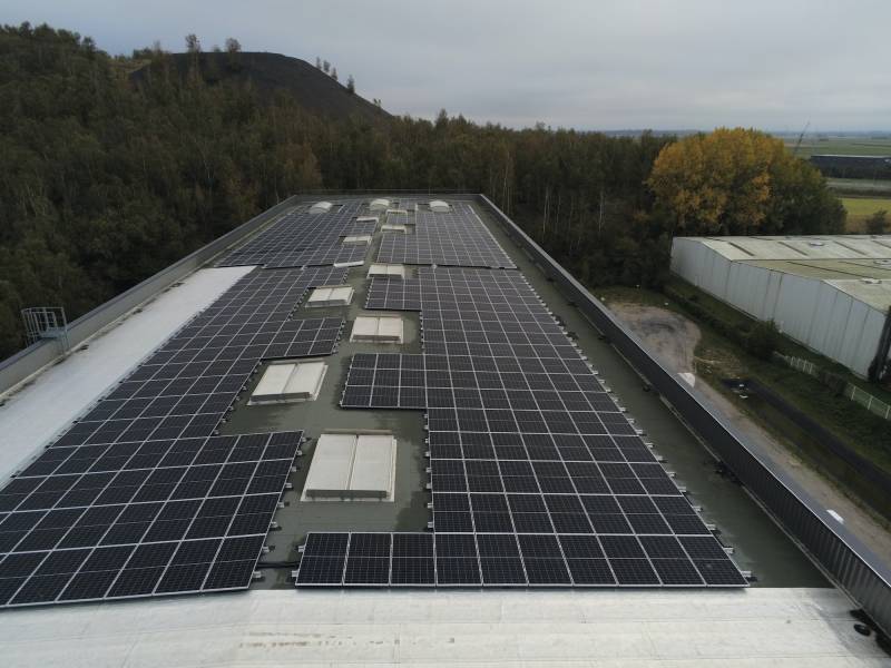 découvrez les avantages des panneaux photovoltaïques de nouvelle génération. optimisez votre production d'énergie solaire avec des technologies innovantes et respectueuses de l'environnement. transformez votre toiture en source d'énergie durable tout en réduisant vos factures d'électricité.