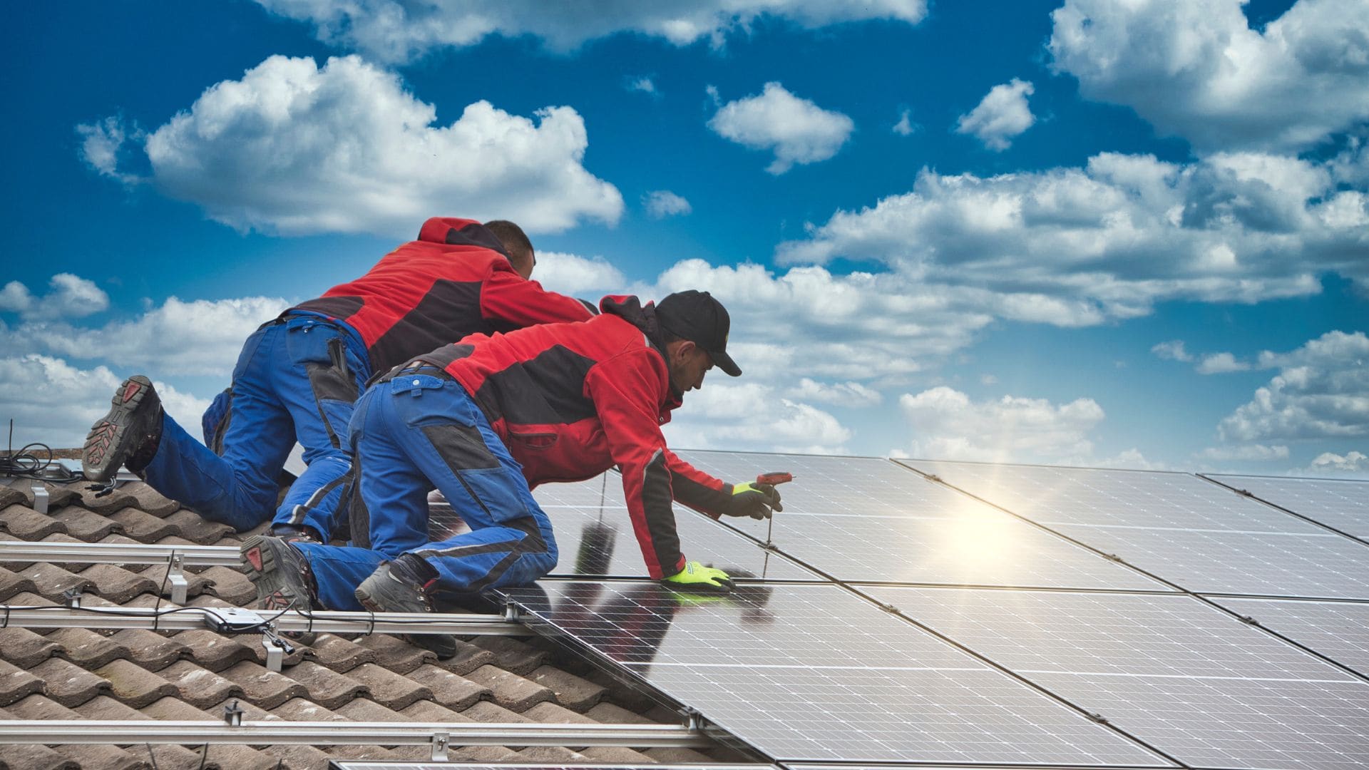 découvrez les avantages des panneaux solaires pour votre maison : économies d'énergie, réduction de votre empreinte carbone et valorisation de votre bien. optez pour une solution durable et respectueuse de l'environnement.