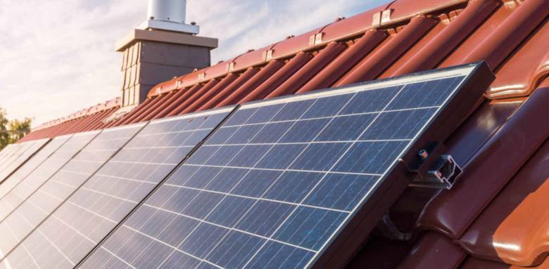 découvrez les avantages des panneaux solaires : une solution écologique et économique pour produire votre propre énergie, réduire vos factures d'électricité et contribuer à la protection de l'environnement.