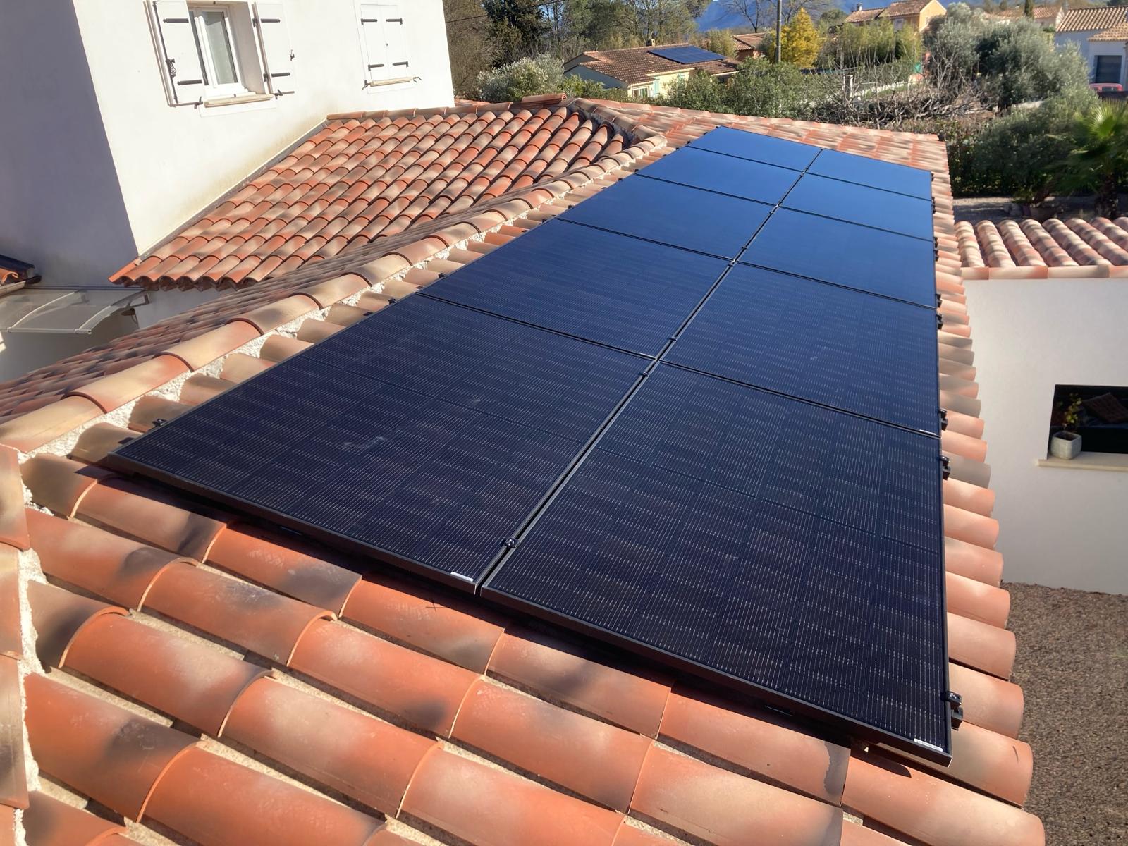 découvrez nos solutions de panneaux solaires dans le var (83) pour réduire votre facture d'électricité et opter pour une énergie renouvelable. profitez d'une installation professionnelle et de conseils personnalisés pour maximiser vos économies d'énergie.