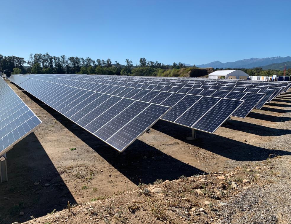 découvrez nos solutions de panneaux solaires en corse pour profiter d'une énergie renouvelable et durable. optimisez votre consommation énergétique tout en préservant l'environnement. contactez-nous pour un devis personnalisé !