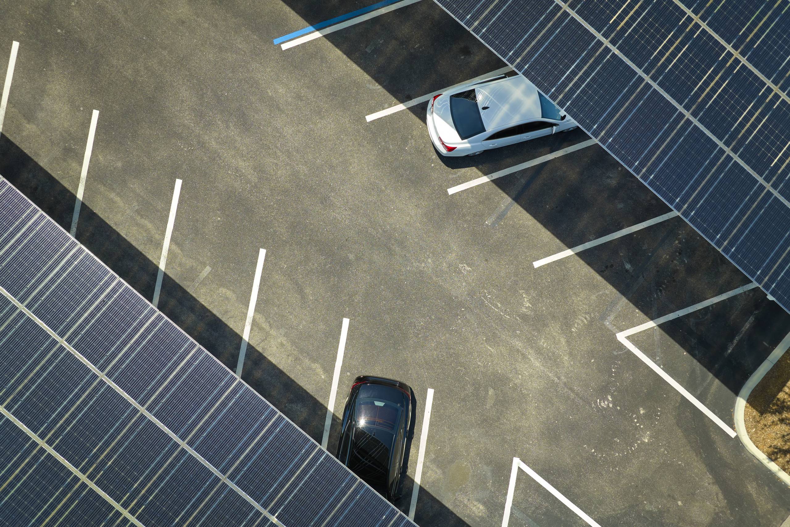 découvrez comment fonctionnent les panneaux solaires et explorez leurs nombreux avantages pour l'environnement et votre portefeuille. apprenez à tirer parti de l'énergie solaire pour une consommation plus durable et économique.