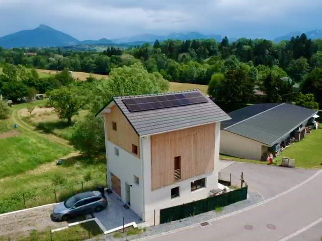 découvrez les panneaux solaires en île-de-france : des solutions écologiques et économiques pour votre domicile. profitez des avantages de l'énergie solaire et réduisez votre impact environnemental tout en réalisant des économies sur vos factures d'électricité.
