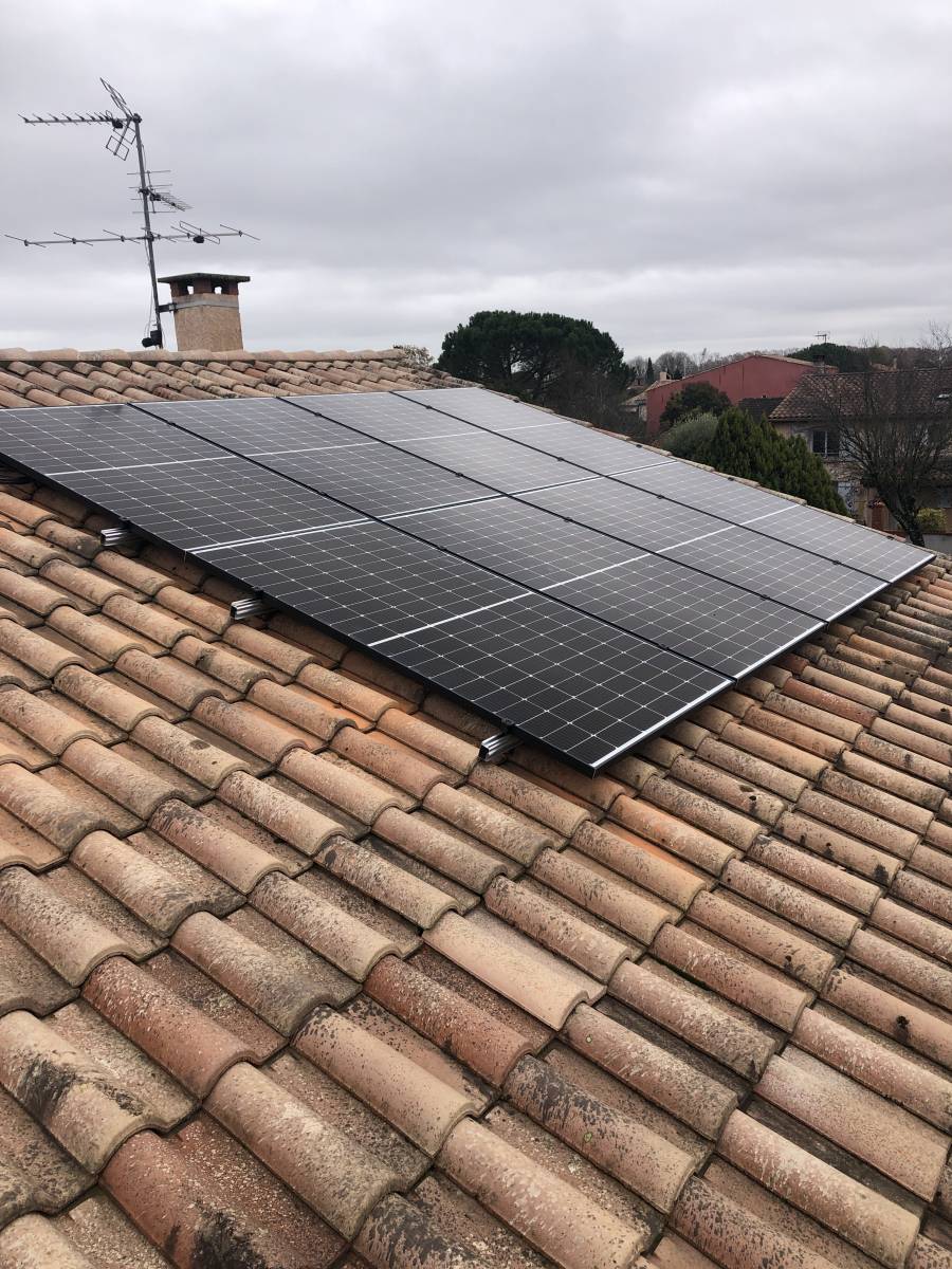 découvrez tout ce qu'il faut savoir sur les panneaux solaires : comparez les prix, explorez les différentes options disponibles et trouvez la solution adaptée à vos besoins énergétiques. profitez d'une énergie renouvelable et réduisez vos factures.