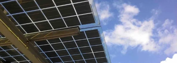 découvrez les panneaux solaires transparents, une innovation révolutionnaire qui combine esthétique et efficacité énergétique. idéaux pour les bâtiments modernes, ces panneaux permettent de générer de l'électricité tout en laissant passer la lumière naturelle. transformez votre espace avec cette solution durable et respectueuse de l'environnement.